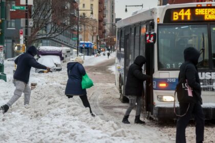 Noticias de Nueva York: Zohran Mamdani reactivó carriles exclusivos para buses y bicicletas | FM Avenida