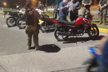 Operativo de tránsito: con UTOI, secuestraron 12 motocicletas por falta de documentación y casco | FM Avenida