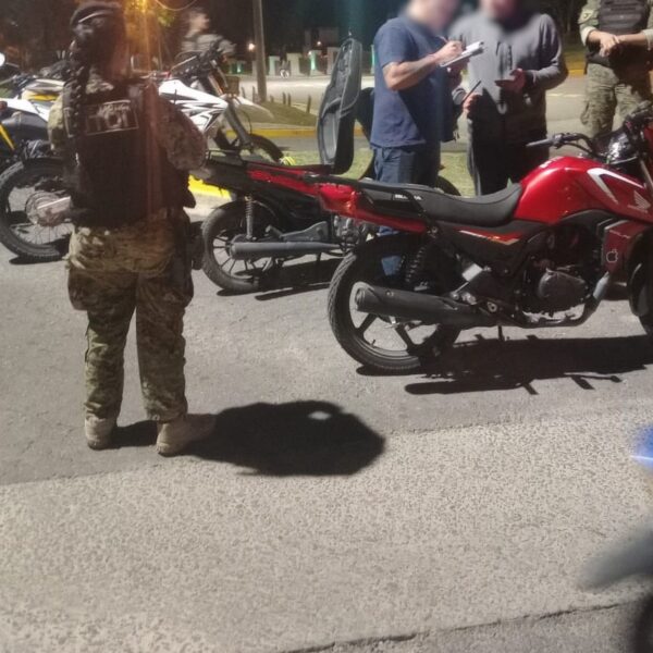 Operativo de tránsito: con UTOI, secuestraron 12 motocicletas por falta de documentación y casco | FM Avenida