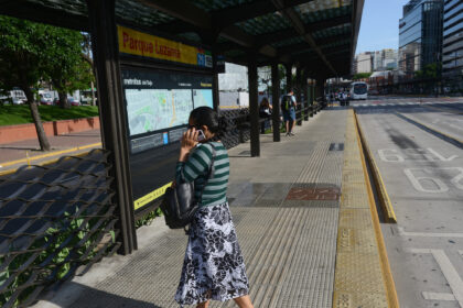 Paro de colectivos en el AMBA: qué líneas no funcionan | FM Avenida