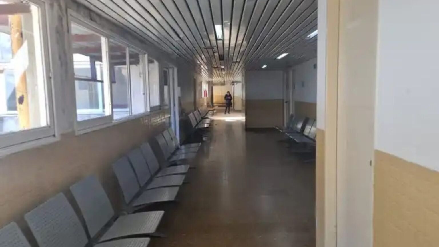 Paro de médicos de CICOP en el Hospital y Centros de Salud por pagos atrasados | FM Avenida