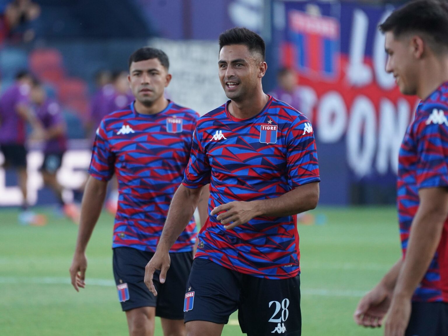 Pity Martínez debutó en Tigre luego de irse libre de River: con una corrida de 40 metros metió un golazo ante Racing | FM Avenida