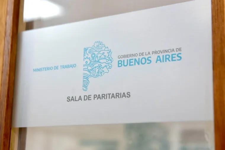Provincia convocó a paritarias, aunque gremios docentes y estatales confirmaron el paro del lunes | FM Avenida