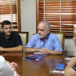 Provincia y Municipio otorgaron una línea crediticia para fortalecer la producción apícola local | FM Avenida