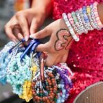 Qué significa usar muchas pulseras a la vez, según la psicología | FM Avenida