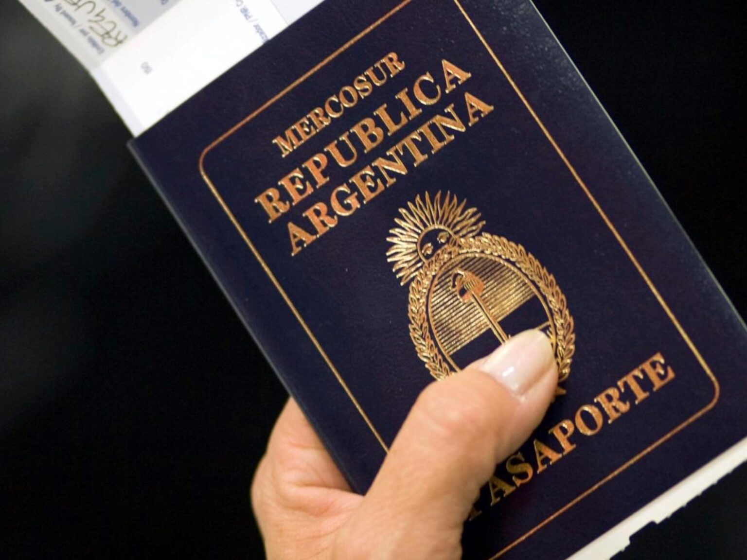 Quiénes tienen que hacer la actualización del Pasaporte en 2026 | FM Avenida