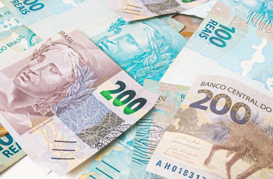 Real hoy y real blue hoy: a cuánto cotiza y cuál es el precio de la moneda brasileña este martes 03 de febrero | FM Avenida