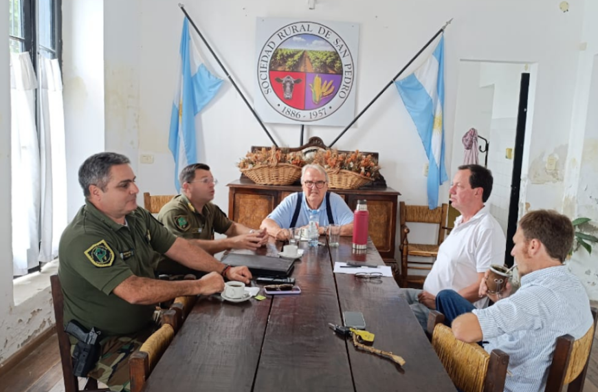 Refuerzan medidas de prevención tras reunión entre autoridades policiales y dirigentes rurales | FM Avenida