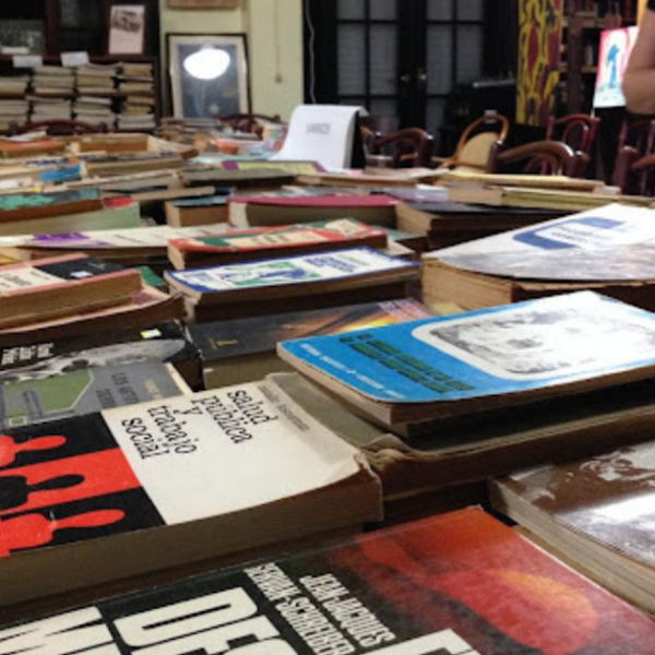 Suelta de libros en la Biblioteca Popular, este fin de semana | FM Avenida