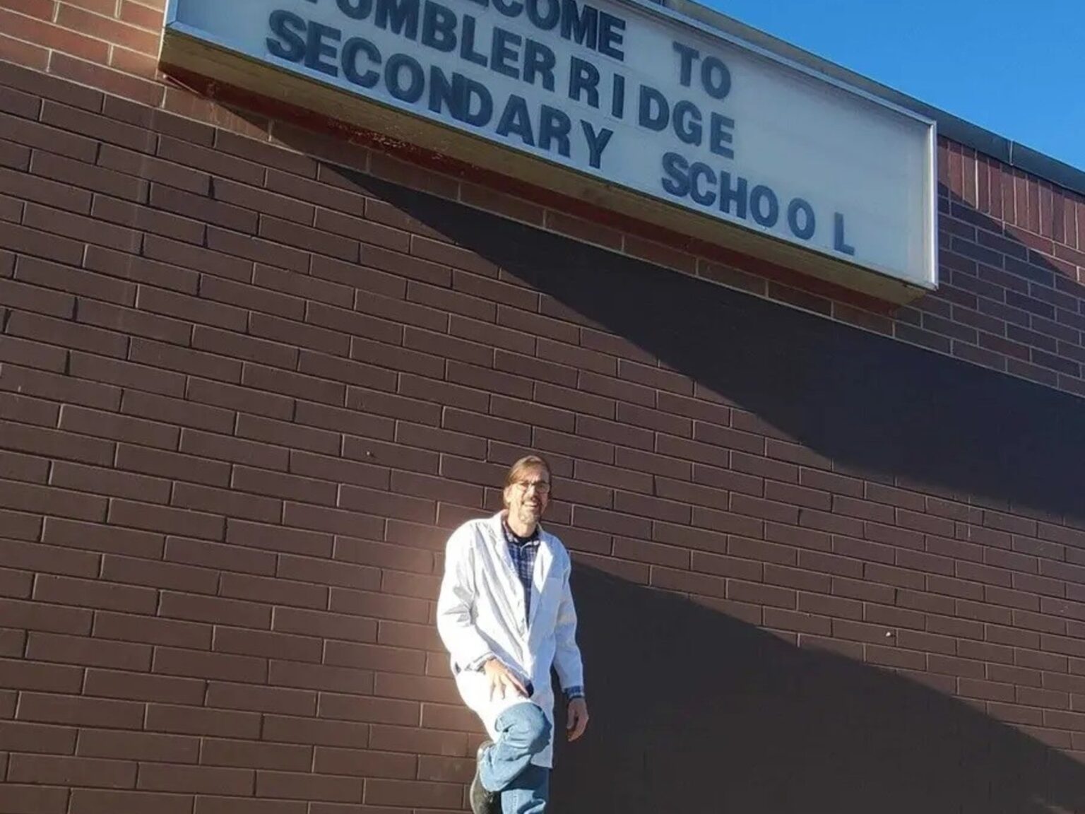 Tiroteo en Canadá: Estudiantes y profesores se escondieron en la escuela durante horas | FM Avenida