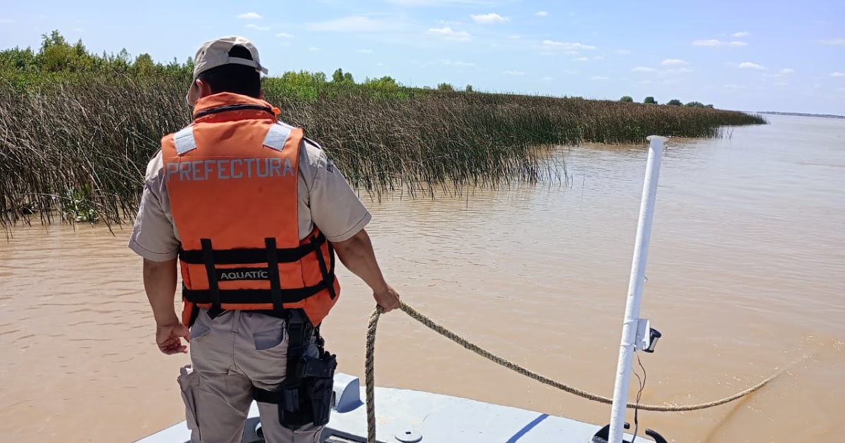 Tragedia en el río Paraná: hallaron la lancha pero continúa la intensa búsqueda del tripulante desaparecido | FM Avenida