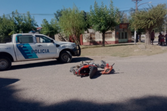 Un motociclista herido tras chocar con un vehículo cuyos ocupantes se dieron a la fuga | FM Avenida