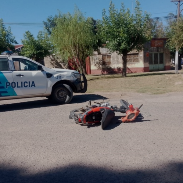 Un motociclista herido tras chocar con un vehículo cuyos ocupantes se dieron a la fuga | FM Avenida