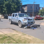 Un motociclista resultó herido tras colisionar con una camioneta | FM Avenida