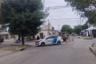 Un nuevo choque entre una moto y un auto deja como saldo una persona herida | FM Avenida