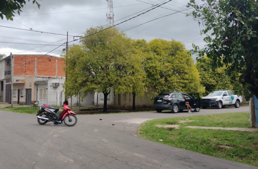 Una mujer de 71 años permanece internada en terapia intensiva tras un choque entre una moto y un auto | FM Avenida