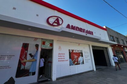 Una mujer denunció que entregaron su tarjeta de débito en otro domicilio y no pudo cobrar su pensión | FM Avenida