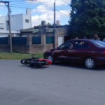 Una niña de 8 años resultó herida tras un choque entre un auto y una moto | FM Avenida