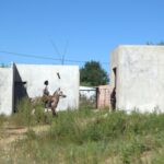 Usurpación de 25 viviendas en Río Tala: Apco tiene el contrato vigente, con "neutralización administrativa" | FM Avenida