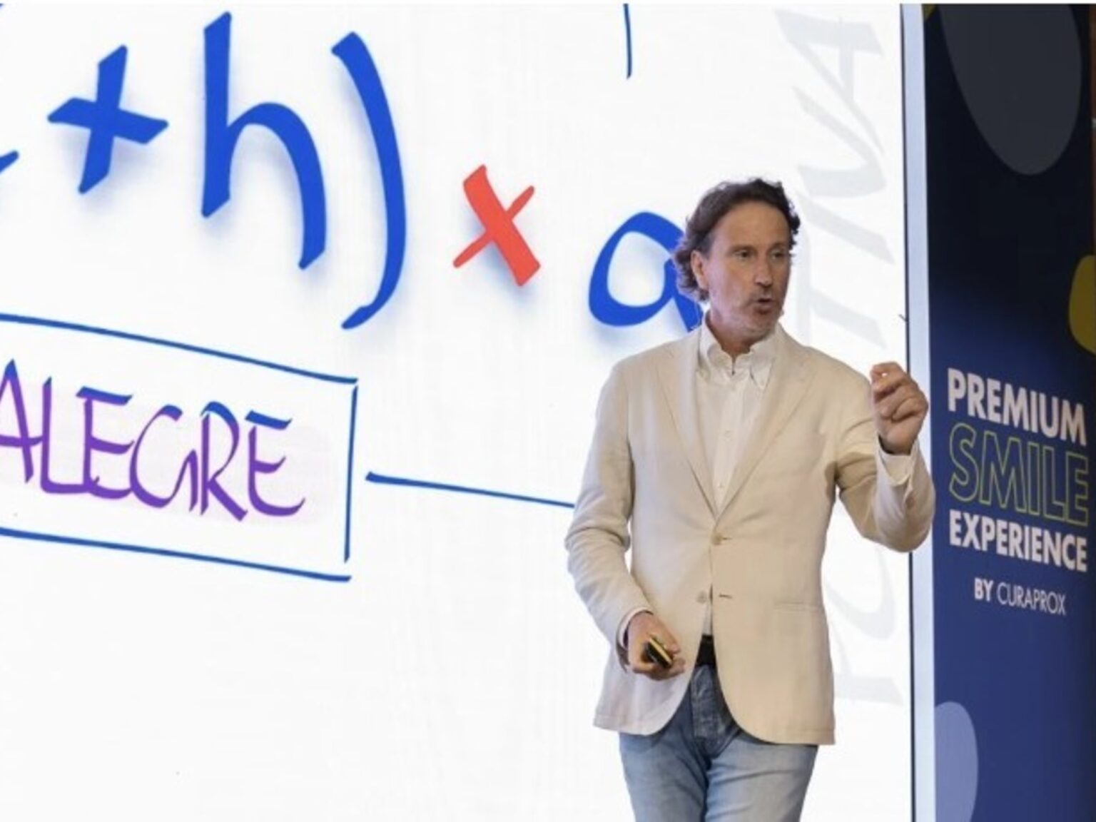 Víctor Küppers, experto en psicología positiva: "El 10 % de la felicidad es lo que ocurre y el 90 % cómo lo afrontamos” | FM Avenida