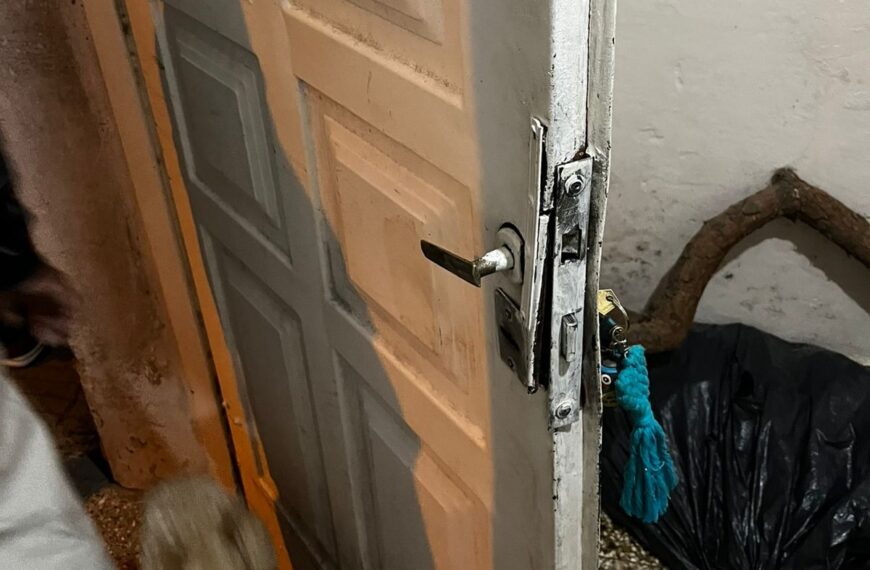 Intento de robo en Caseros al 1200: rompió la puerta, entró y huyó cuando le gritaron