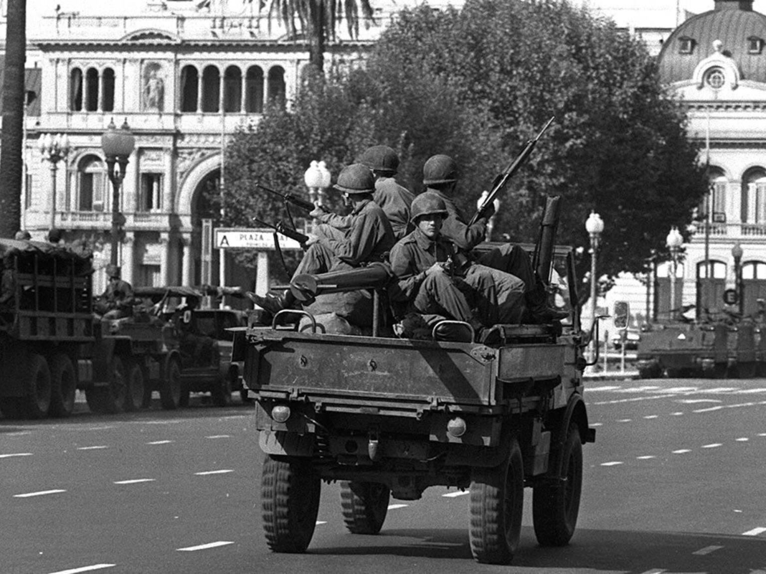 A 50 años del golpe: las dramáticas 24 horas finales de un gobierno sin rumbo ni destino | FM Avenida