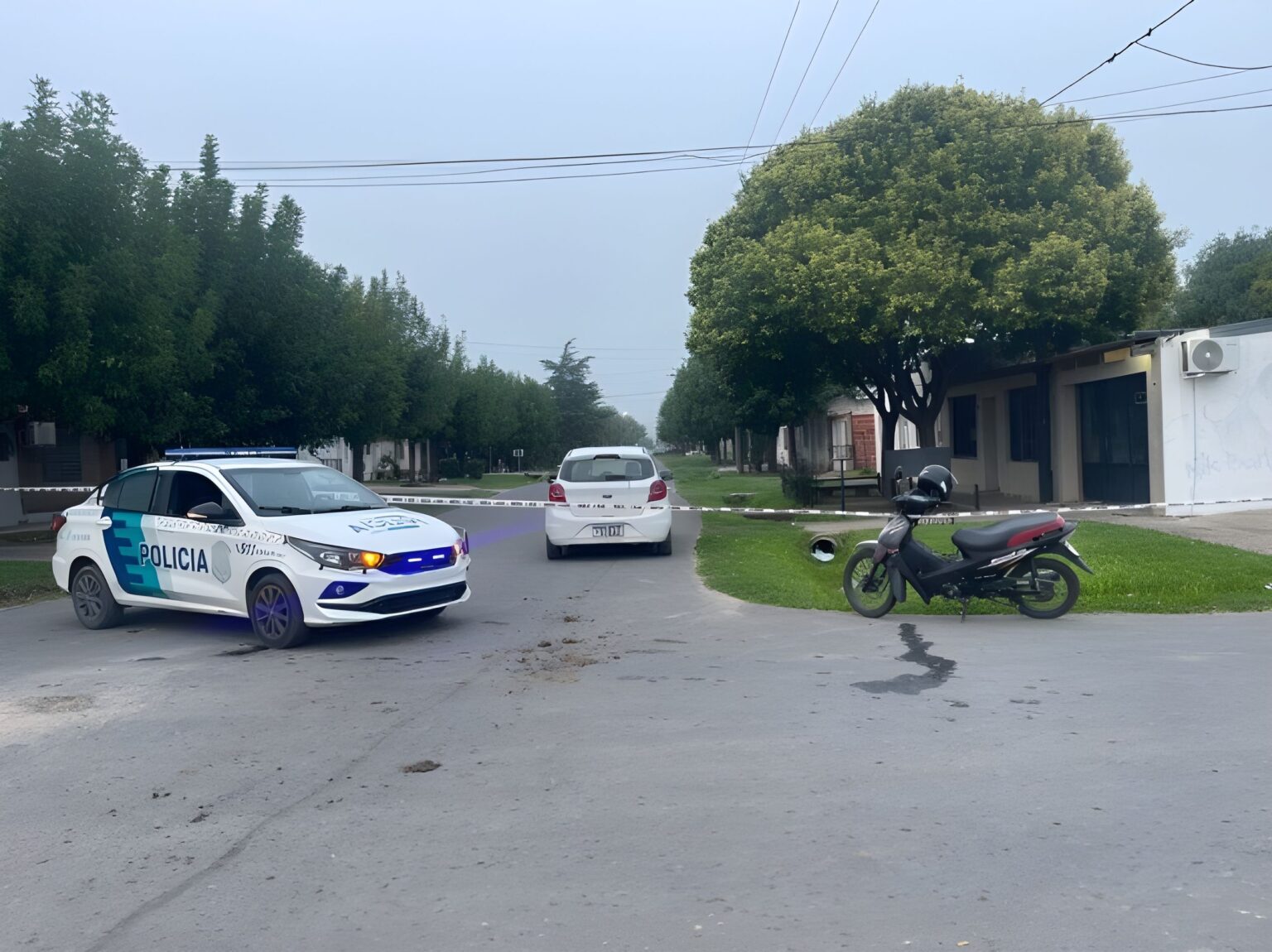 Accidente de tránsito: una motociclista sufrió fractura de muñeca | FM Avenida