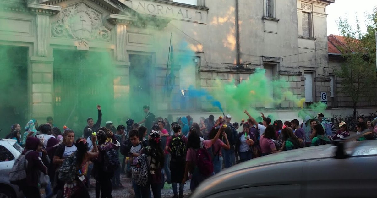 Autoridades municipales y educativas coordinan acciones de prevención y acompañamiento para el "Último Primer Día" | FM Avenida