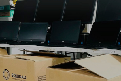 Bomberos recibió importante donación de equipamiento informático | FM Avenida