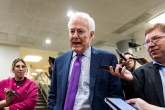 Buenas noticias en EE.UU.: el Senado aprobó un amplio proyecto para facilitar el acceso a la vivienda y abaratar los costos para millones de estadounidenses | FM Avenida