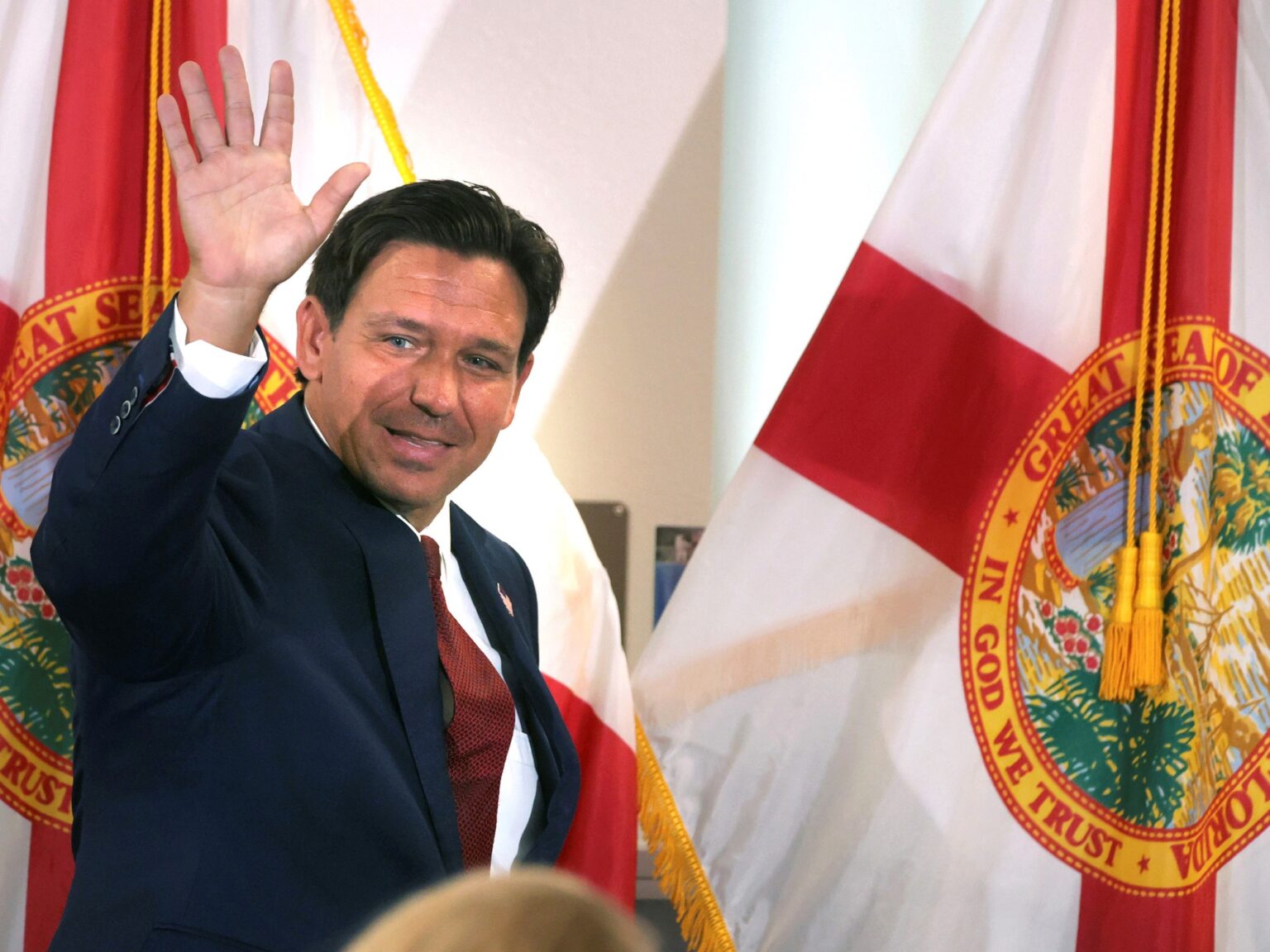 Buenas noticias para Florida: Ron DeSantis anunció 167,5 millones de dólares en subvenciones para mejorar la infraestructura en 34 comunidades rurales | FM Avenida