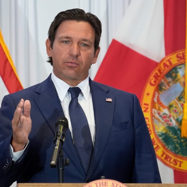 Buenas noticias para Florida: Ron DeSantis designa nuevos miembros para el Comité Asesor sobre la Enfermedad de Alzheimer | FM Avenida