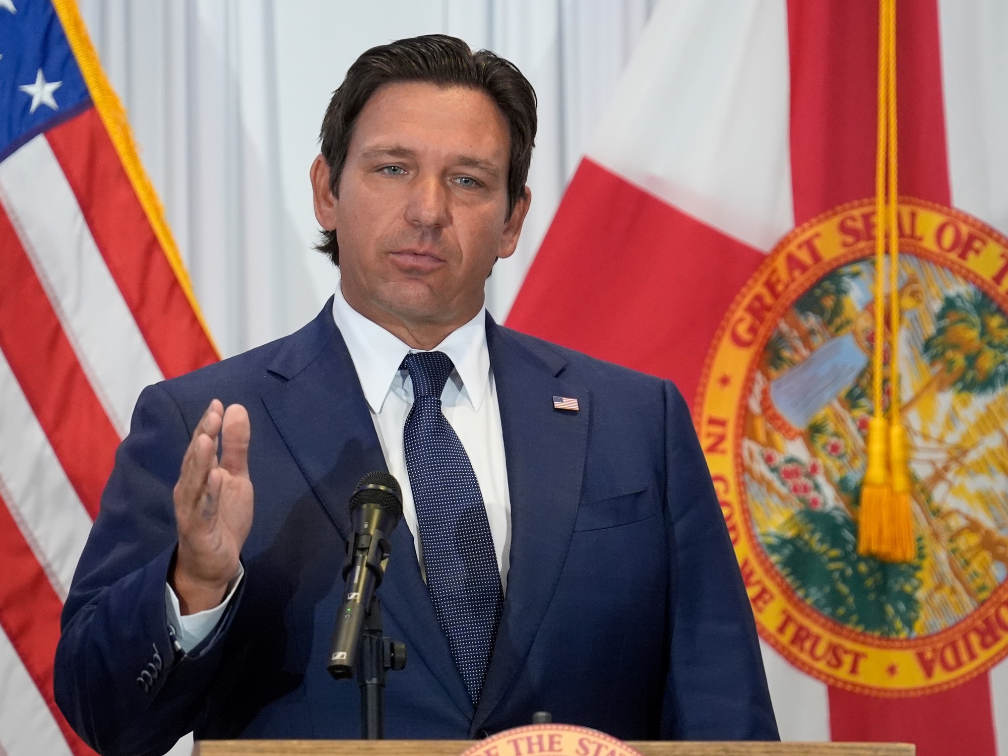 Buenas noticias para Florida: Ron DeSantis designa nuevos miembros para el Comité Asesor sobre la Enfermedad de Alzheimer | FM Avenida