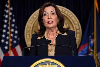 Buenas noticias para Nueva York: Kathy Hochul presenta nuevas iniciativas para fortalecer el sistema de atención médica y reducir los costos del servicio | FM Avenida