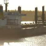 Buque brasileño carga 25.000 toneladas de trigo en el puerto | FM Avenida