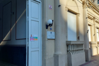 Charla abierta sobre salud mental en el 
Centro de Comercio | FM Avenida