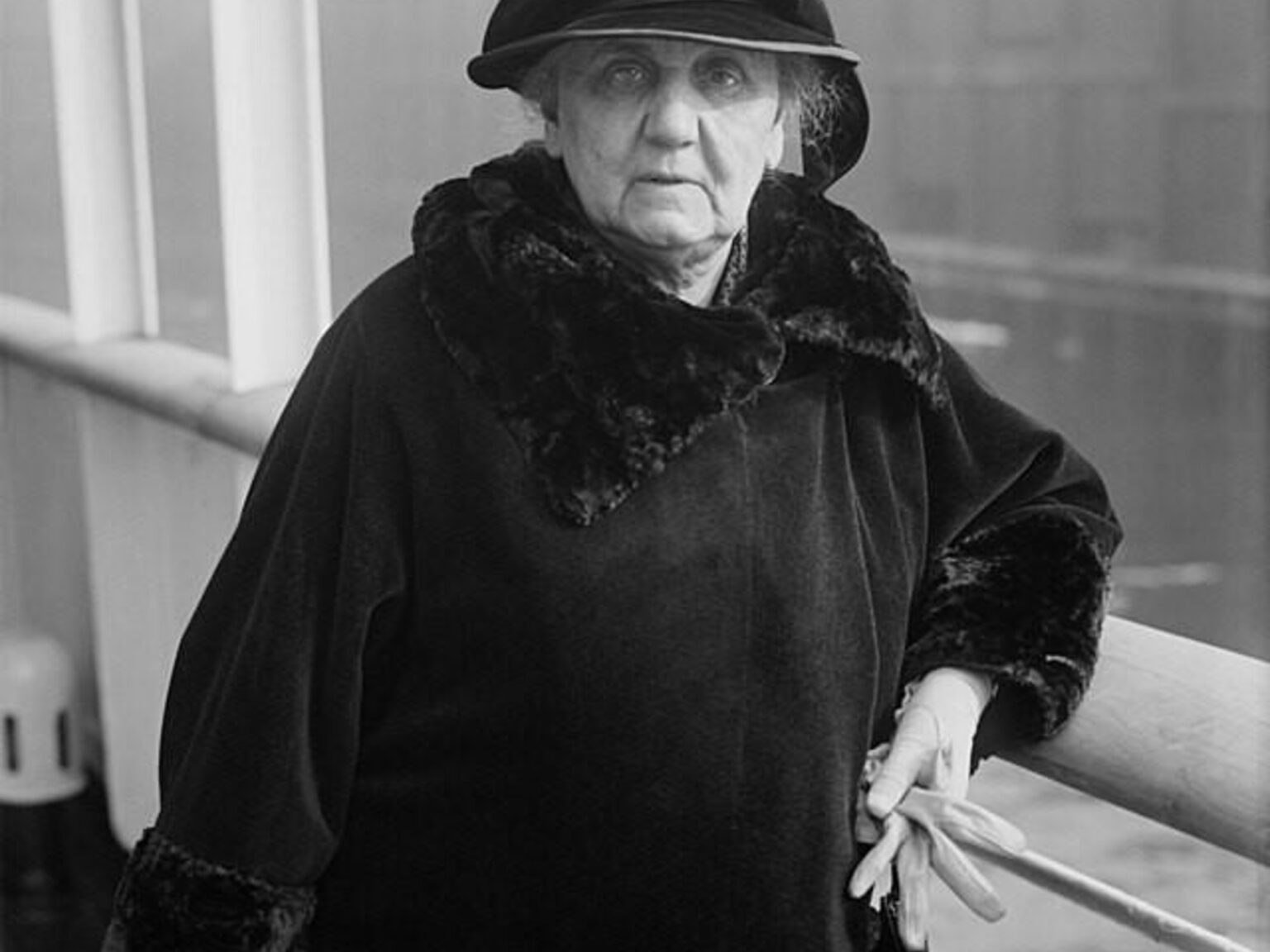 Cita del día, de Jane Addams: "El más grande obstáculo para la civilización es la pobreza" | FM Avenida