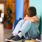 Cómo saber si tu hijo sufre bullying en la escuela: las señales para detectar el acoso escolar | FM Avenida