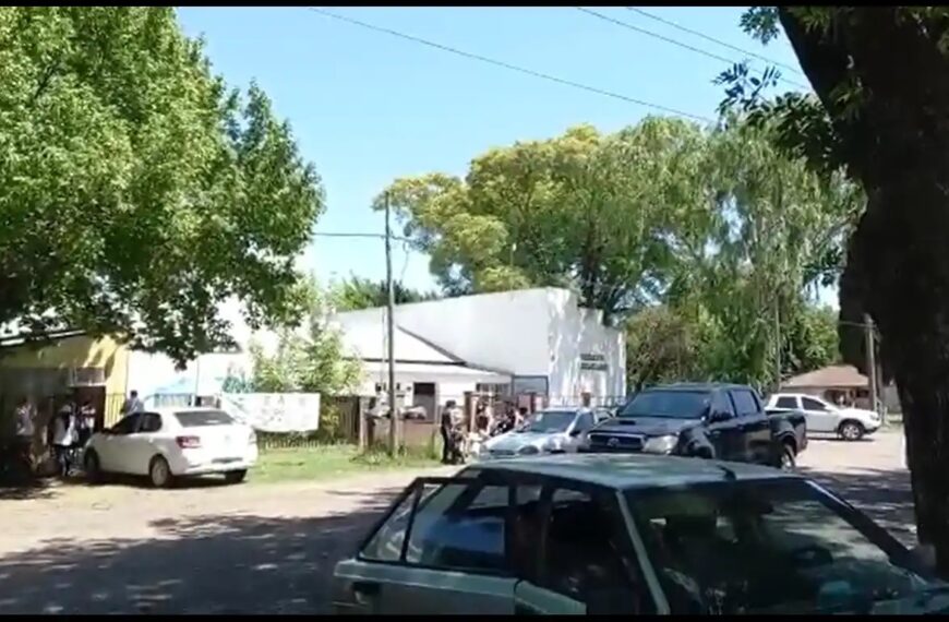 Conflicto en la secundaria 10: drama adolescente y versiones cruzadas tras la denuncia por agresión a un docente | FM Avenida