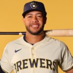 Conoce a Jeferson Quero, el receptor venezolano de 23 años de los Milwaukee Brewers que llega a la MLB con un "brazo de élite" | FM Avenida