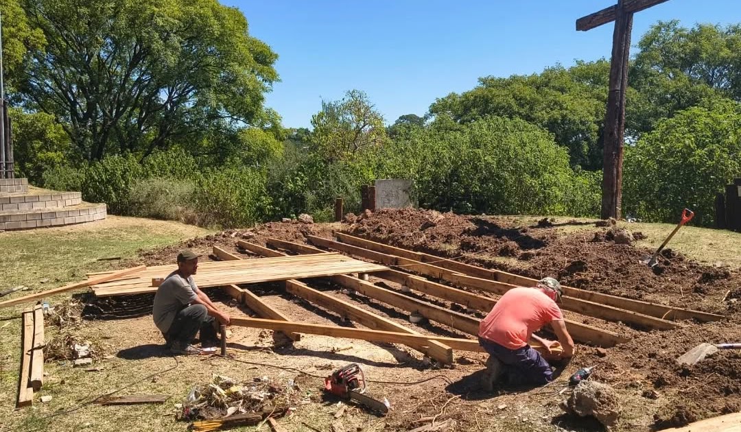 Continúa la puesta en valor del Anfiteatro del Vía Crucis | FM Avenida