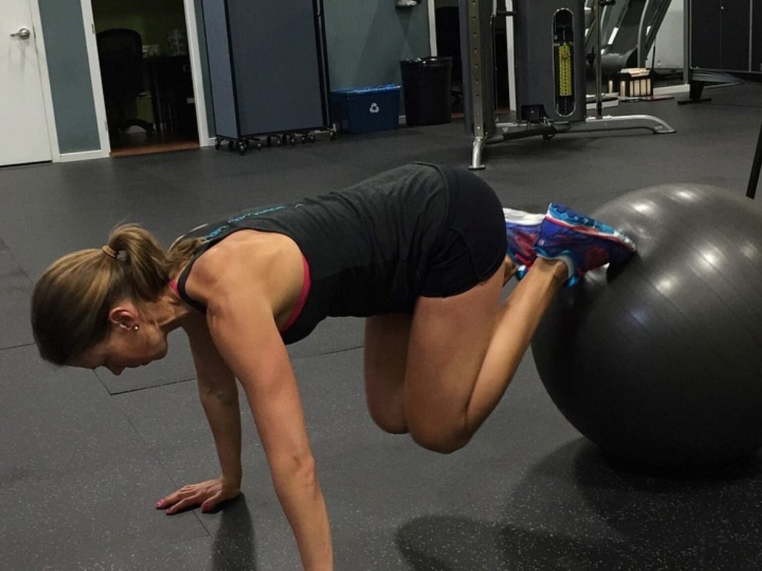 Cuántos días por semana hay que entrenar y cuáles son los ejercicios para ganar masa muscular después de los 50 | FM Avenida