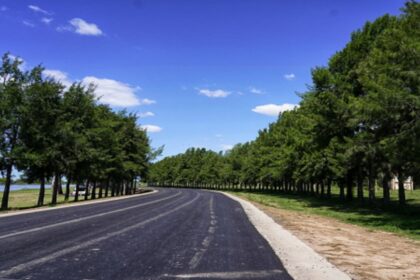 Debate en Baradero: el Municipio analiza cobrar a turistas por el uso de la costa pública | FM Avenida