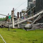 Destrozos por un temporal: vientos huracanados en el sur de Santa Fe y fuertes lluvias en Córdoba dejaron pueblos sin luz y dañaron silos | FM Avenida