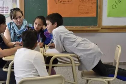 El Concejo Deliberante aprueba capacitación obligatoria en neurodiversidad para docentes y estatales | FM Avenida