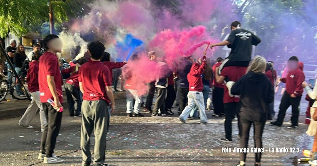 El Último Primer Día del secundario se desarrolla sin incidentes | FM Avenida