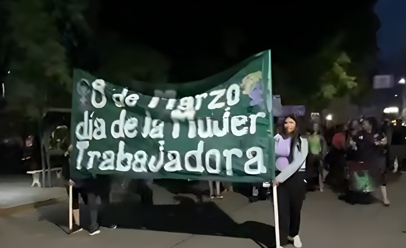 El paro por el  Día de la Mujer afecta el normal desarrollo de clases en muchas escuelas | FM Avenida