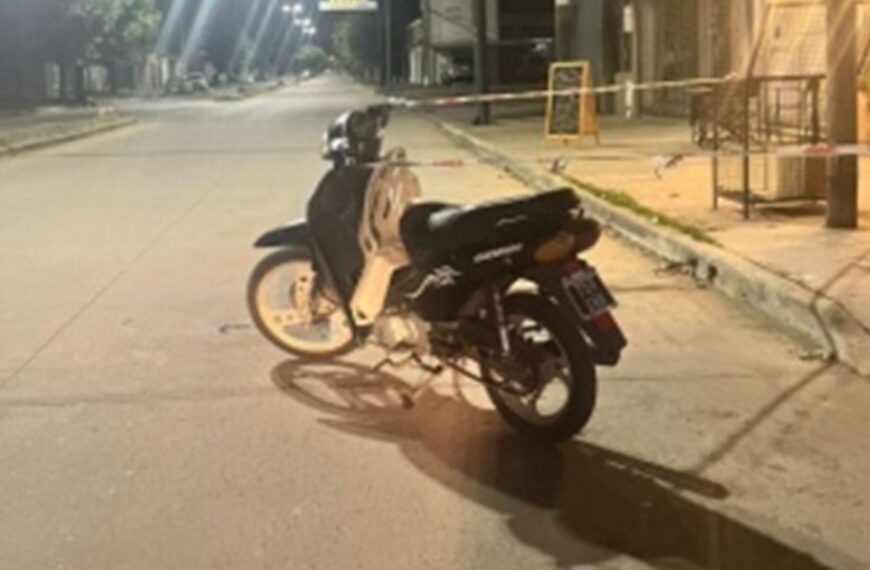 El séptimo accidente del jueves 19: una mujer herida tras caer con su hijo de una moto | FM Avenida