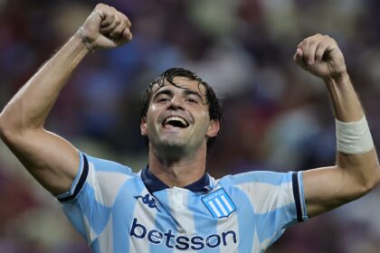 En Racing preocupa el malestar de Santiago Sosa, que le reclama a Diego Milito una mejora de su contrato | FM Avenida
