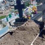 “Es como si lo hubieran enterrado dos veces”: una mujer reclama que la tumba de su padre quedó cubierta de tierra | FM Avenida